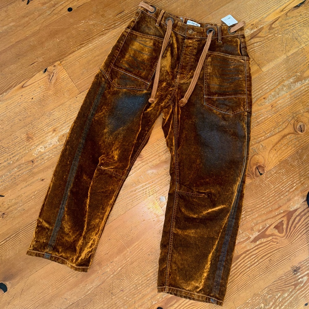 NWT Free People We the Free Moxie Flocked Pull-On Barrel Jeans - Size 29